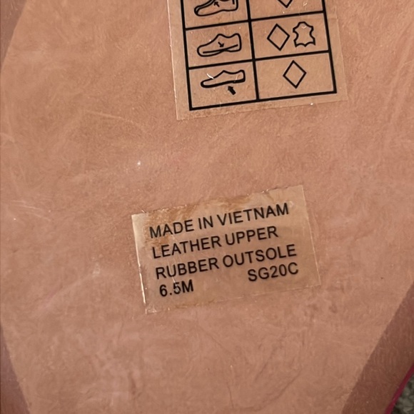 MICHAEL Michael Kors Tasha T Strap Kitten Heels Sandals in Dark Raspberry - Picture 11 of 12